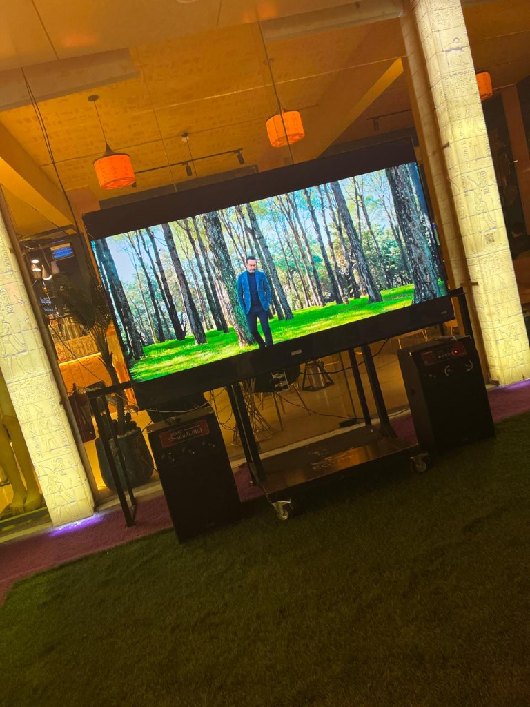 شاشات عرض مباريات كبرى - الدوري السعودي والعالمي